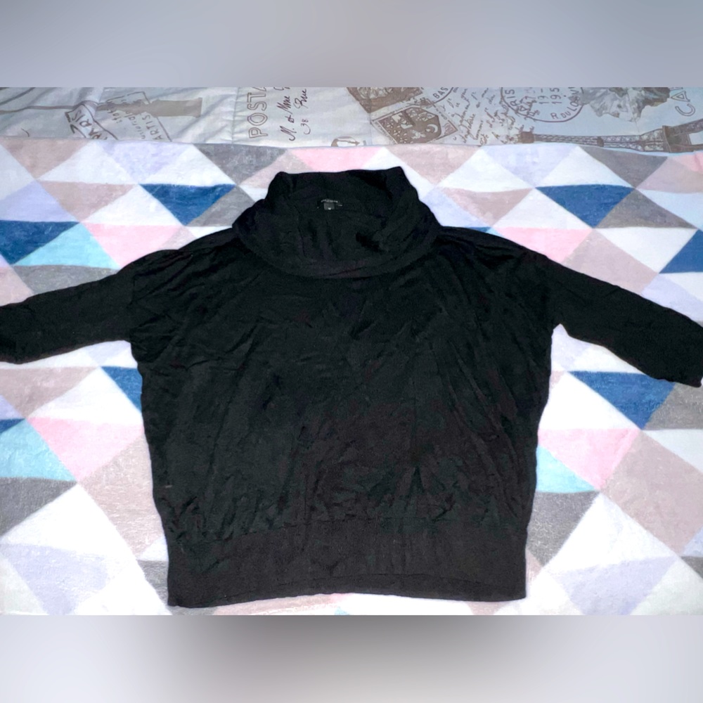 Ann Taylor sweater‎